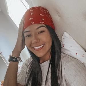 Meet your Posher, Lucia